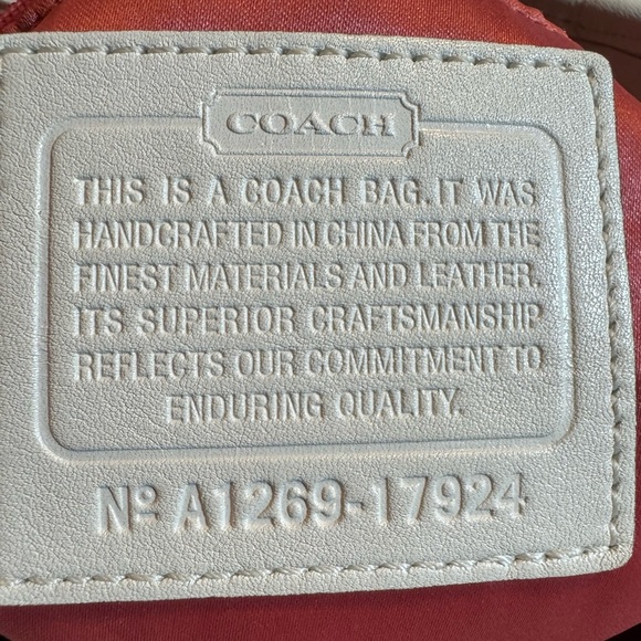 Coach Poppy Pushlock Tote Purse # 17924 - Picture 9 of 9